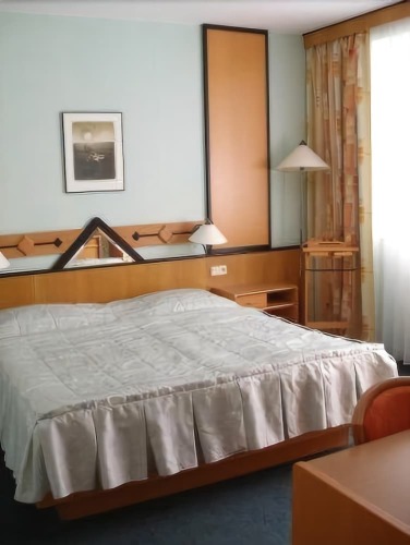 Hotel Cechie PrahaOver view