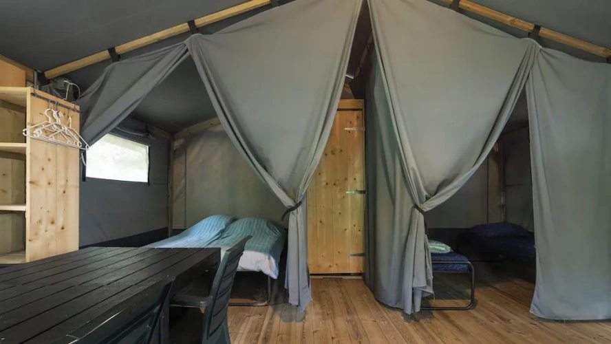 Sunflower Glamping Quadruple Tent