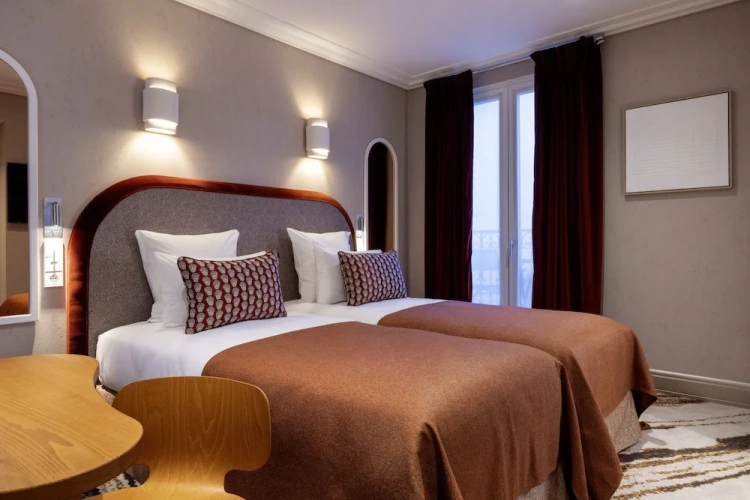Superior room