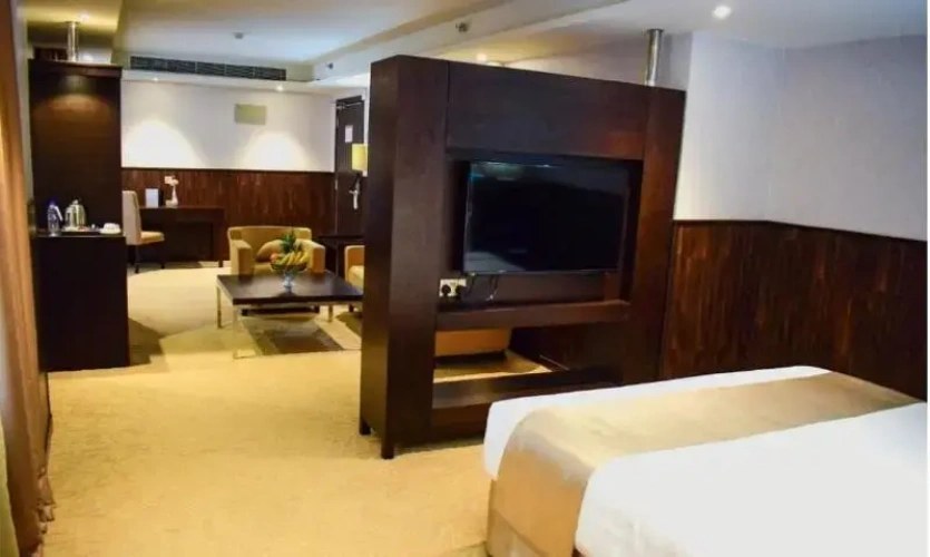 Standard Double Suite
