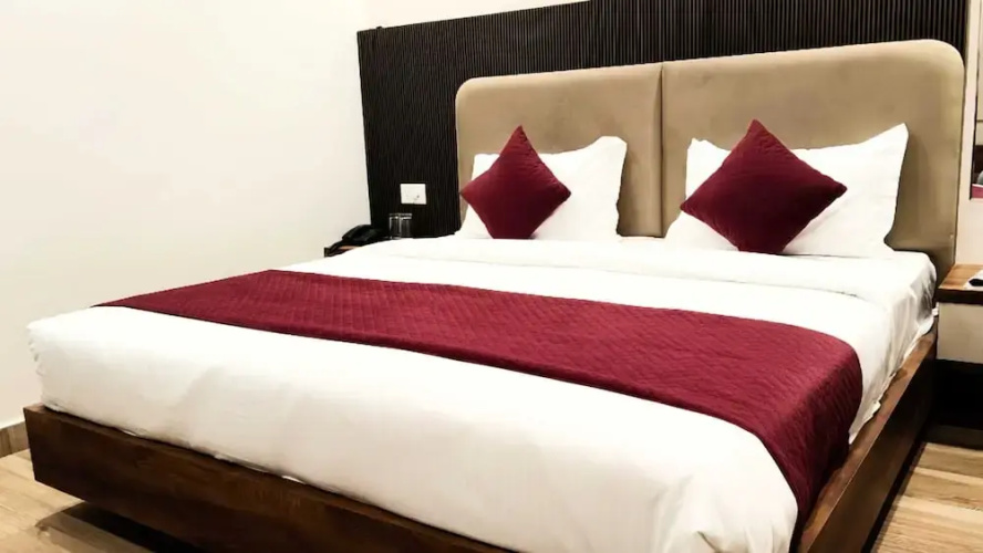 Hotel 7 Heaven