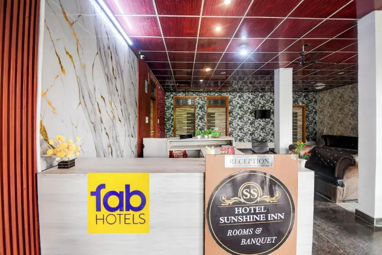 Fabhotel Sunshine Inn