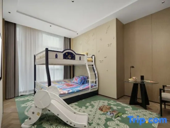 Family Suite with view