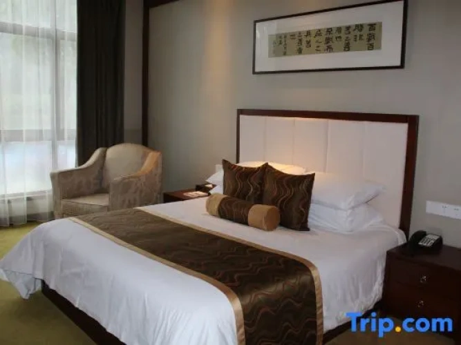 Family Suite with courtyard view