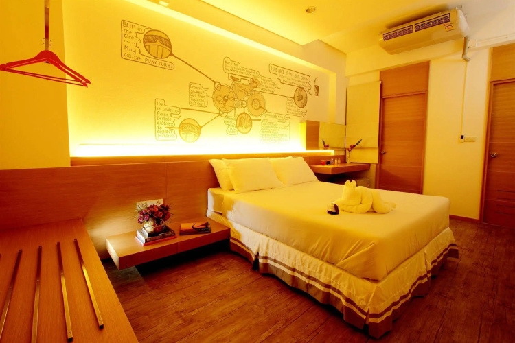 U Apartment