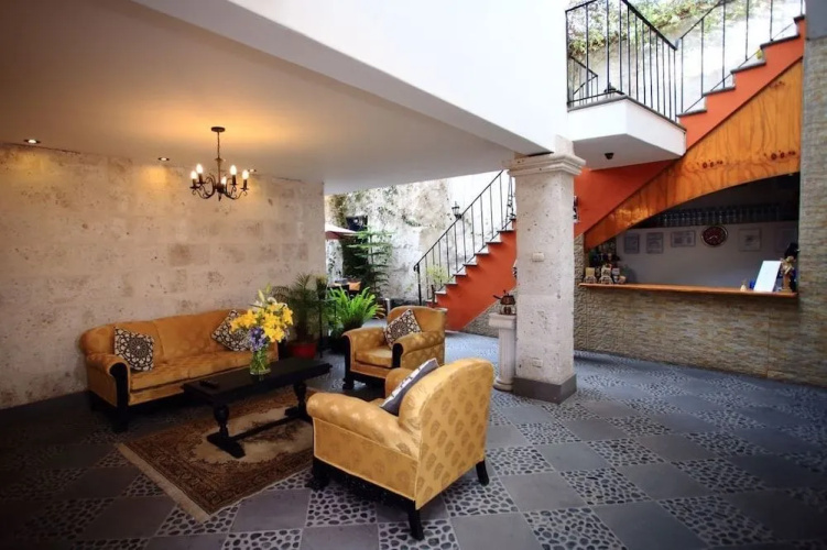 El Patio de Elisa