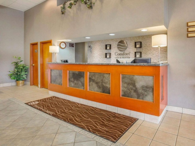 Comfort Inn & Suites South photo 21