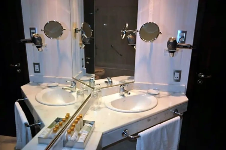 Double Suite
