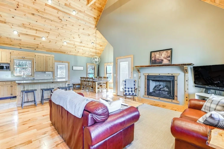 3 Bedrooms Cottage