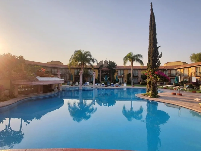 Superior Double room with pool view