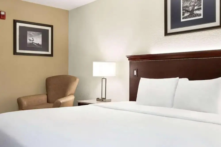 Days Inn