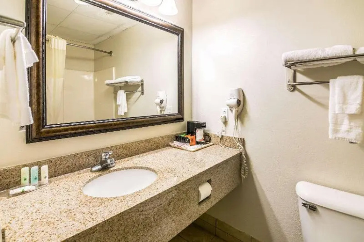 Quality Inn