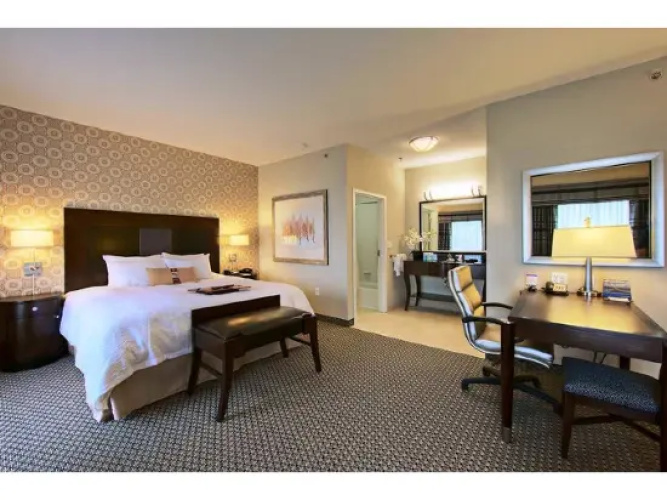 Hampton Inn & Suites Athens / Interstate 65