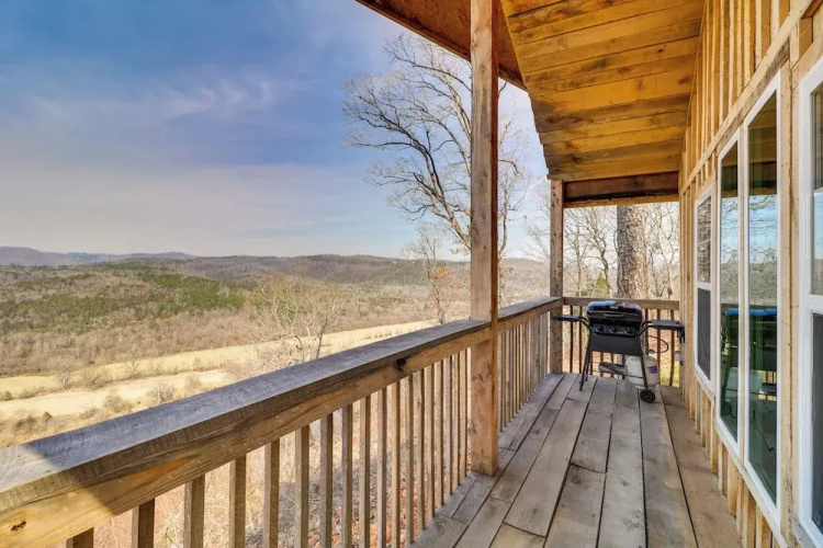 Peaceful Mountain Air Getaway w/ Fire Pit!
