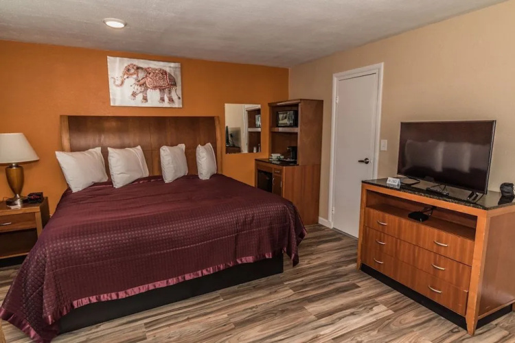 The Minuteman Inn