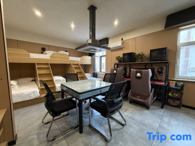 Privilege Quintuple room