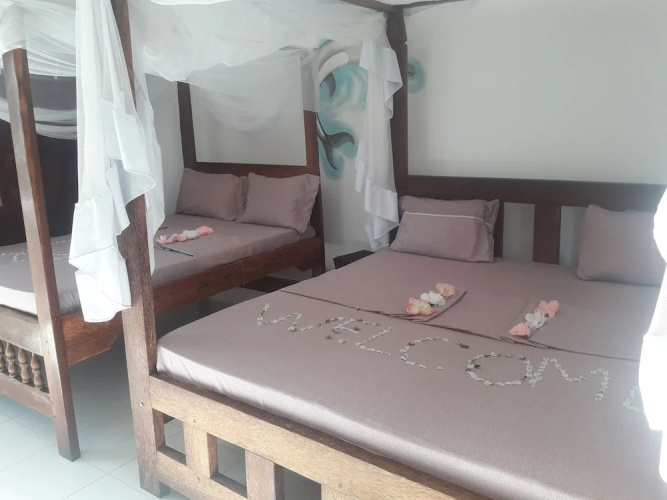 Ebony & Ivory Bungalows
