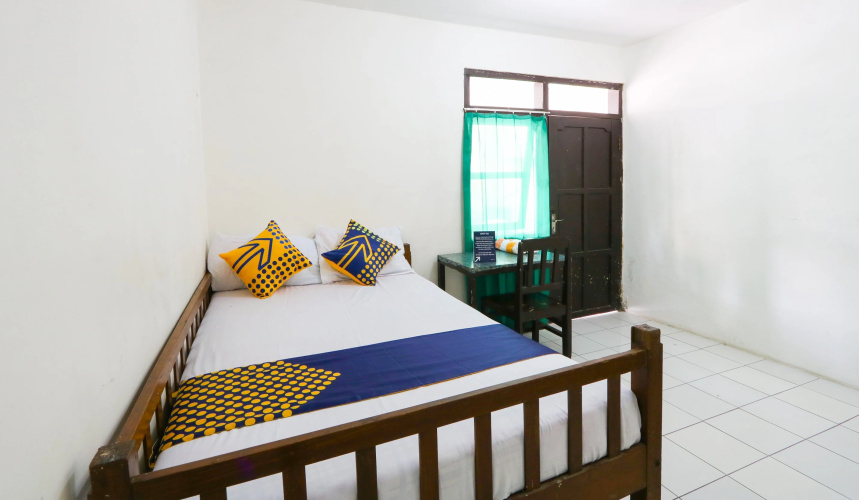 SPOT ON 2422 Hotel Moga Sari