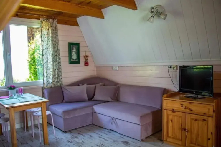 Storey Holiday House, Bobolin