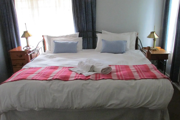 Acacia House Executive Suite