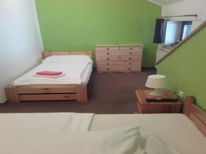Classic Quadruple room