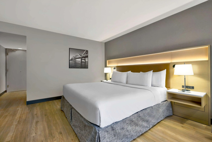 DoubleTree by Hilton Davenport