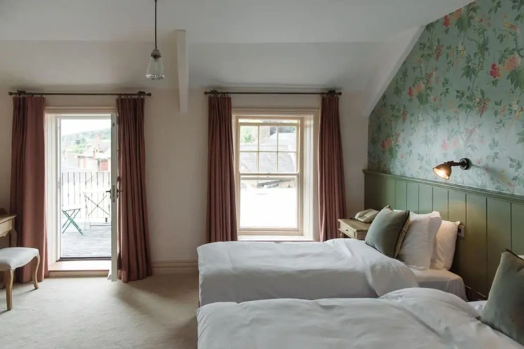 Superior Twin room