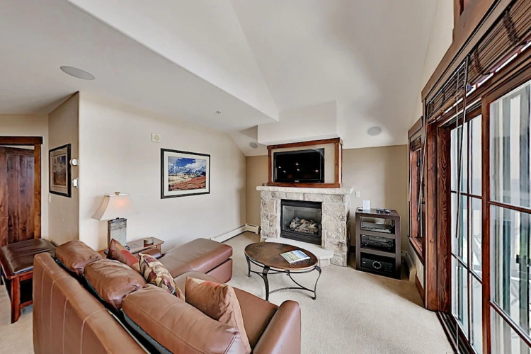 1891shrv 2 Bedroom Condo