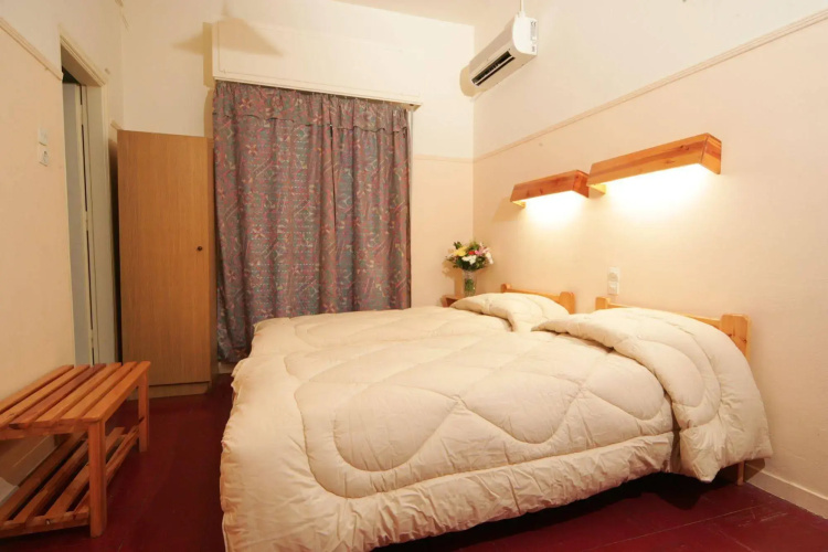 Alma Hotel