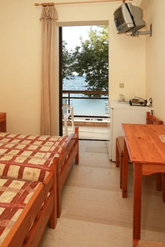 Standard Twin room with balcony