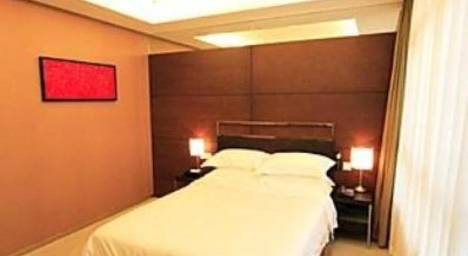 Le View Seasons Suites