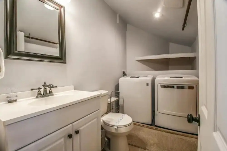 1014 Wild Irishman 2 Bedroom Condo by Redawning