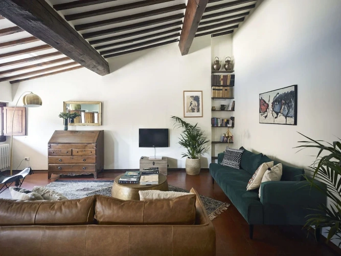 3 Bedrooms Apartment with balcony