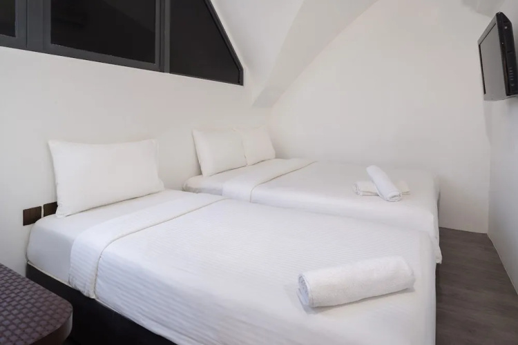 A Hotel Dickson