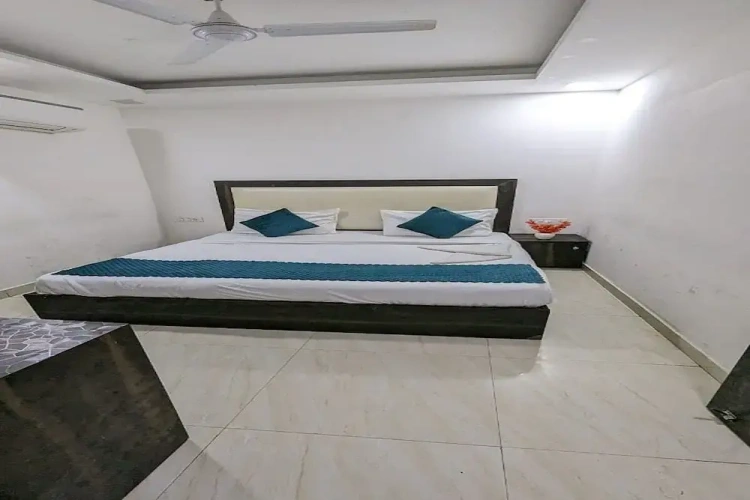 Deluxe Single room