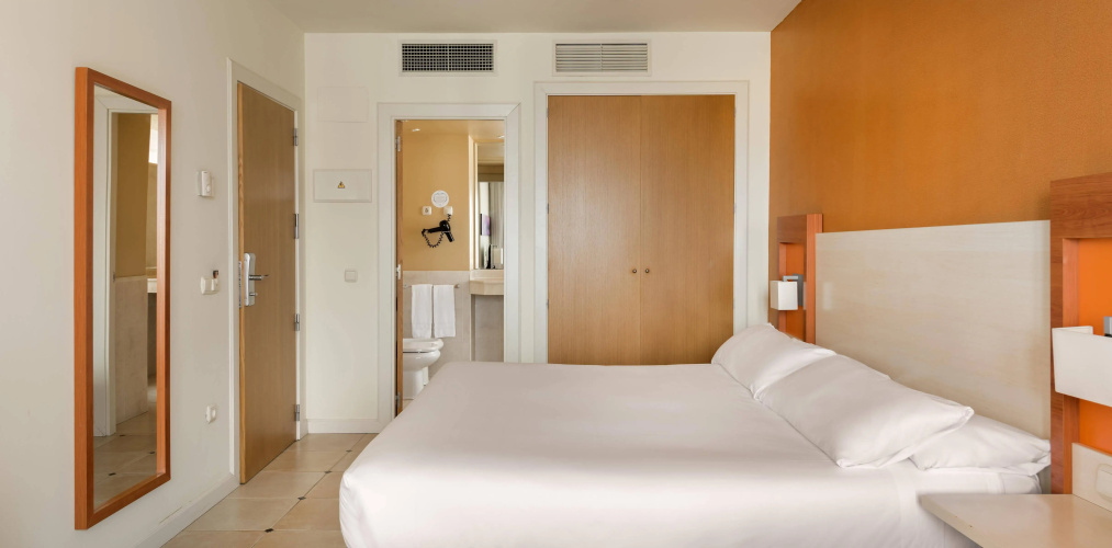 Hotel ILUNION Fuengirola photo 7