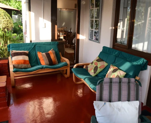 2 Bedrooms Comfort Basement Apartment with garden view