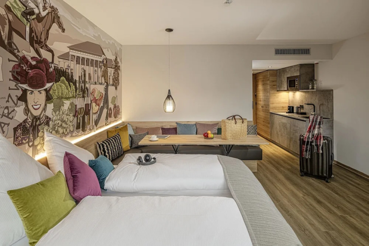 Adoro Aparthotel