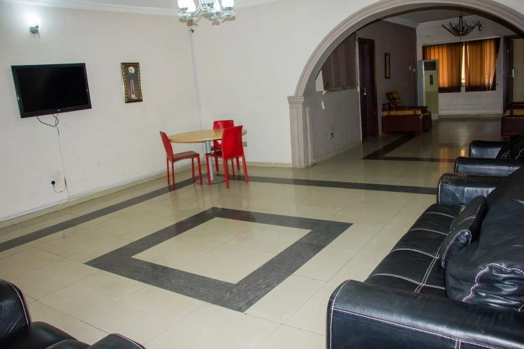 David Royal Suites
