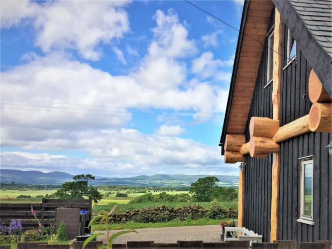 Rowanlea Lodge