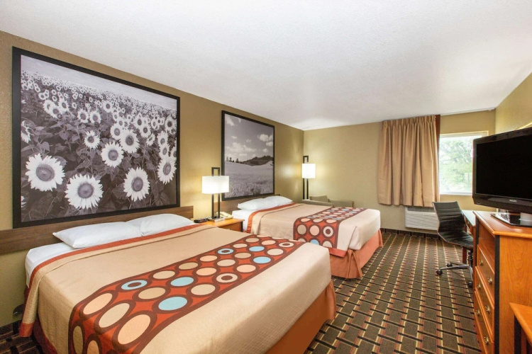Super 8 Ottawa