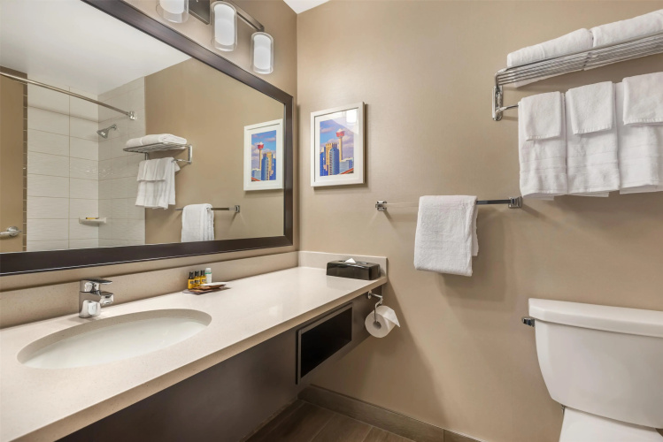 Best Western Plus Calgary Centre Inn photo 11