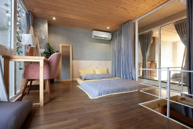 Soc House 1