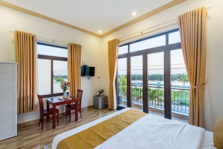 Deluxe room with balcony