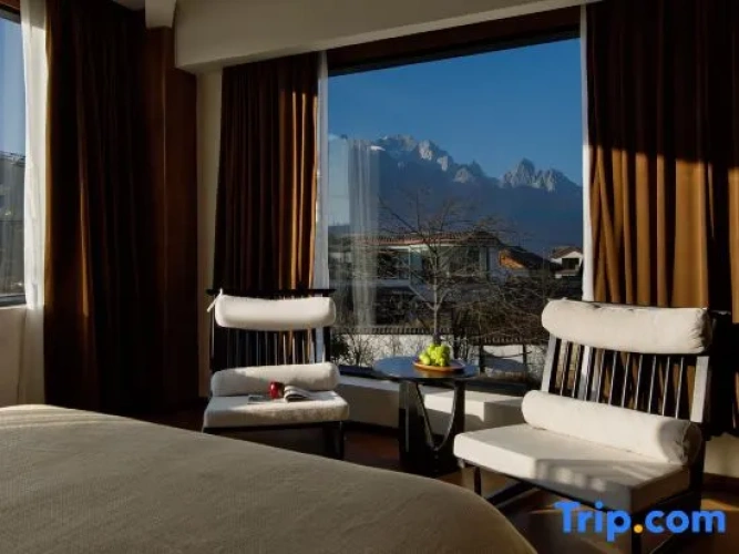 Standard Twin room with mountain view