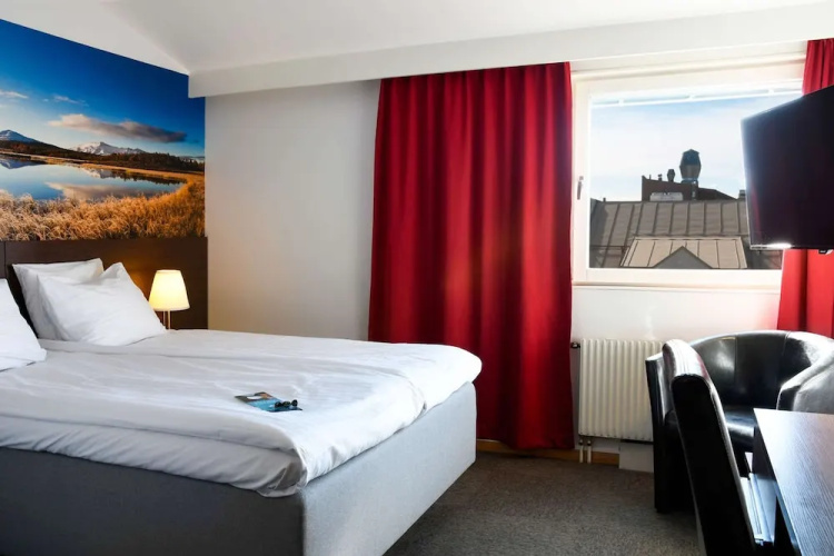 First Hotel Statt