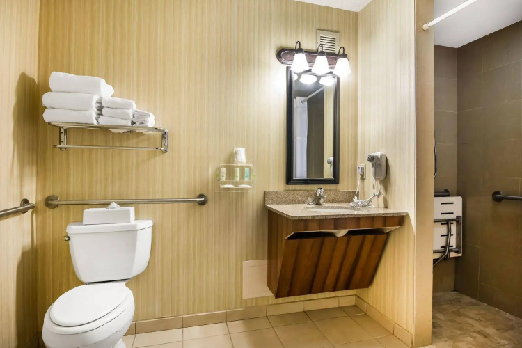 Clarion Inn