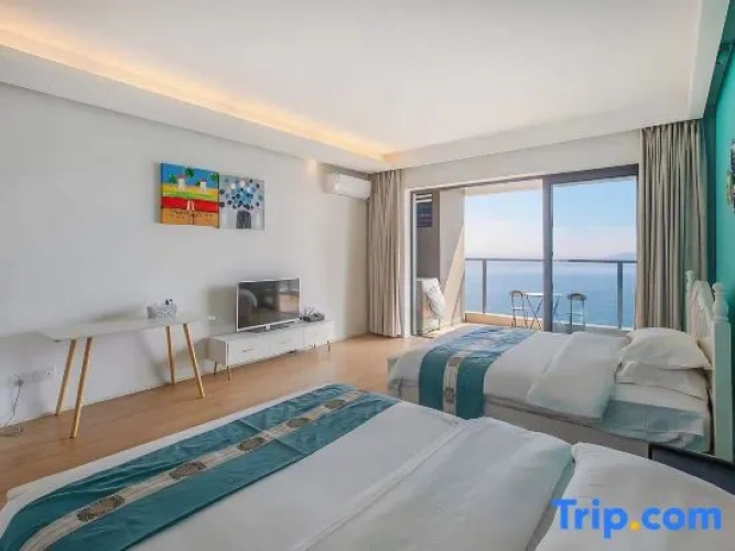 Standard Twin room with sea view