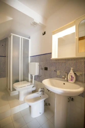 2 Bedrooms Triple Apartment