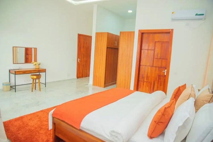 Deluxe Double room with balcony and with courtyard view
